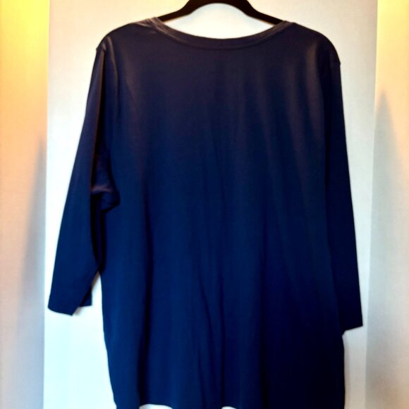 Size 3x Tee - Picture 2 of 2